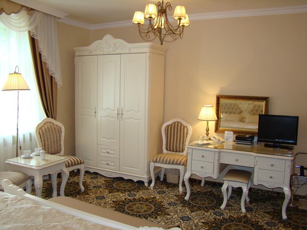 Hotel Saint Petersburg KLV Exterior foto